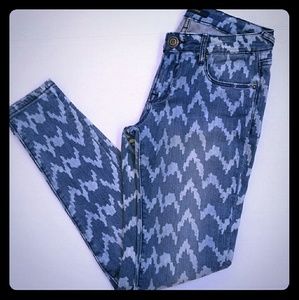 Vigoss Studio Skinny Jeans